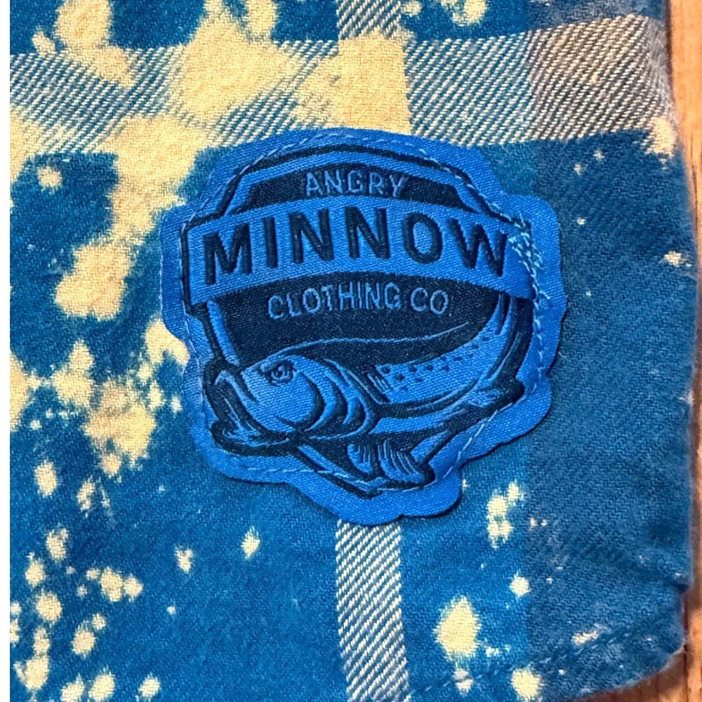 Angry Minnow Clothing Co Bleached Plaid Flannel Shirt Women's Graphic Pin Up - Picture 2 of 7